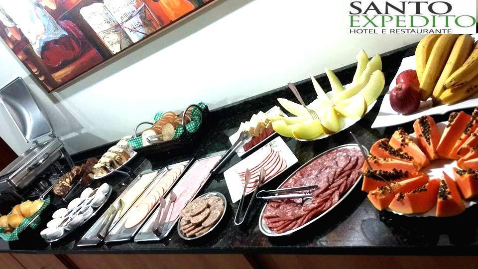 Hotel Santo Expedito อิยุย ภายนอก รูปภาพ